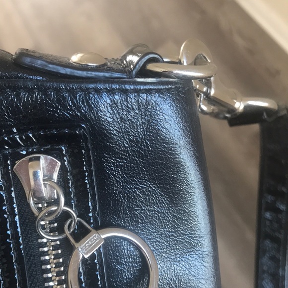 Coach - Picture 7 of 16